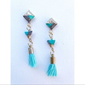 Concrete square and tri tassel earrings (turq)